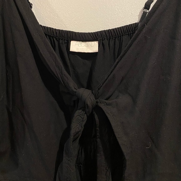Abound black romper - Picture 2 of 4